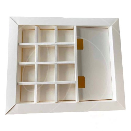 Коробка на 12 конфет и шоколадную плитку с окном белая 23,7х19,9х3,1 см ку-754,  КУ-00754